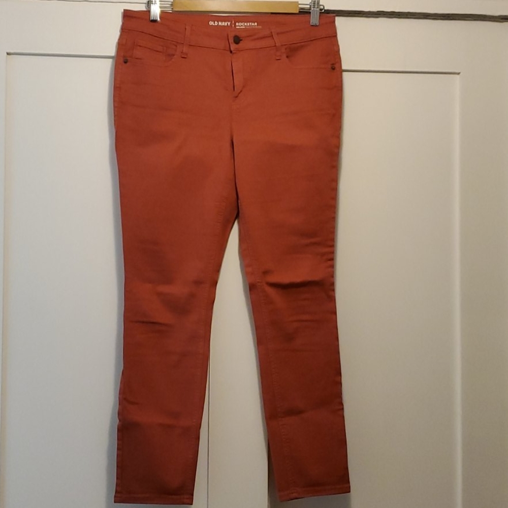 Old Navy Rockstar Mid-rise Stretchy jeans